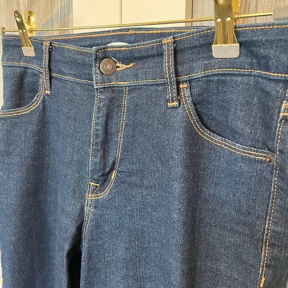 WJ1. Old Navy Mid-Rise Pop Icon Skinny Jeans for Women Size 4 Tall ⢠Inseam 32 - Picture 2 of 6